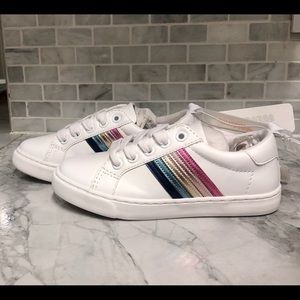 NWT Gymboree size 11T low top sneakers